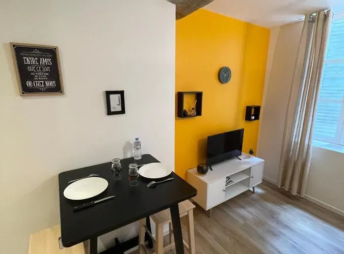 Beau Centre Apartment